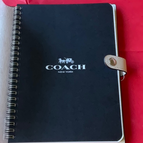 ๐ COACH NOTEBOOK WITH HOUNDSTOOTH PRINT ๐ NWT ๐ - Picture 14 of 15